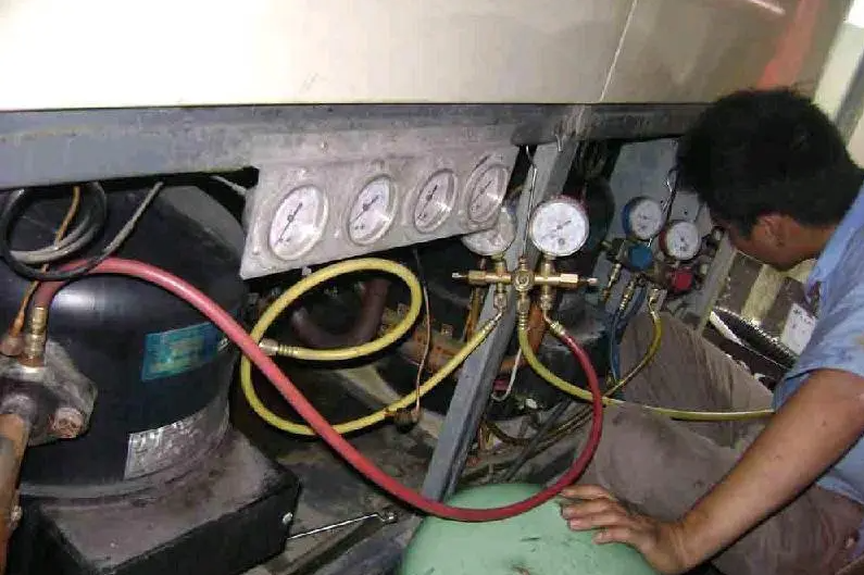 Refrigerant prices fall